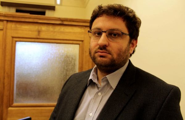 Και ανησυχούσαμε: Τι θα φωνάζει ο ΣΥΡΙΖΑ στην πορεία του Πολυτεχνείου;