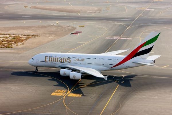 Emirates: Προσφορές για τους Έλληνες επιβάτες