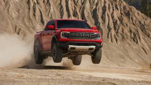 To νέο Ford Ranger Raptor εντυπωσιάζει σε όλους τους τομείς (+video)