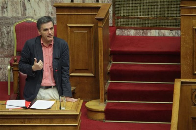 ΕΝΦΙΑ 2016: Η απόλυτη ανατροπή στα ακίνητα εξωτερικού-Τσακαλώτος «αδειάζει» Αλεξιάδη