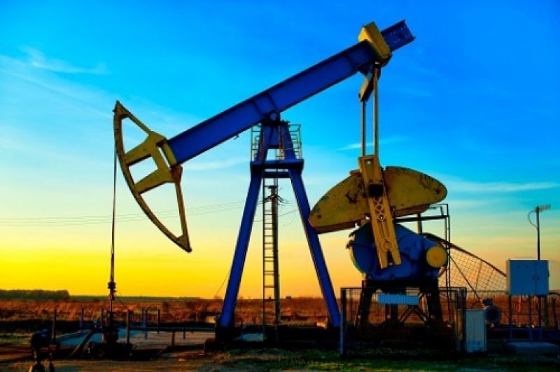 Προσωρινή η μικρή ανάκαμψη του πετρελαίου - Νέα "βουτιά" για το "μαύρο χρυσό"