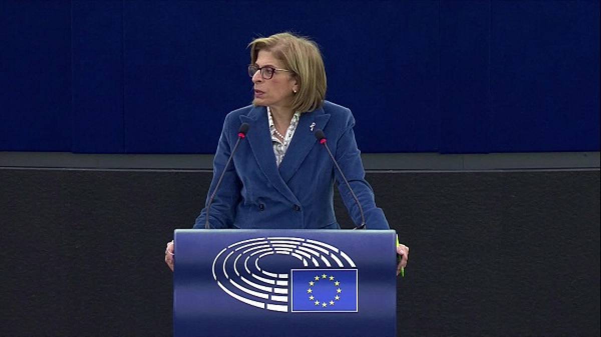 Πιστοποιητικά εμβολιασμού: Η Κομισιόν προτείνει να λήγουν στους 9 μήνες