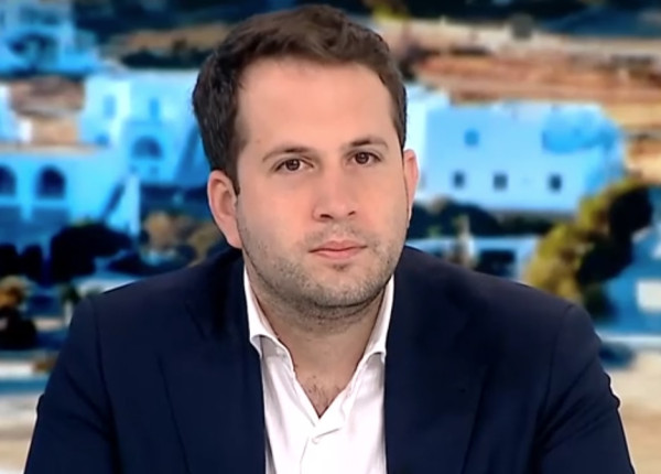 Τσάπαλος: Η κυβέρνηση δεν θα κάνει πίσω στις παραλίες
