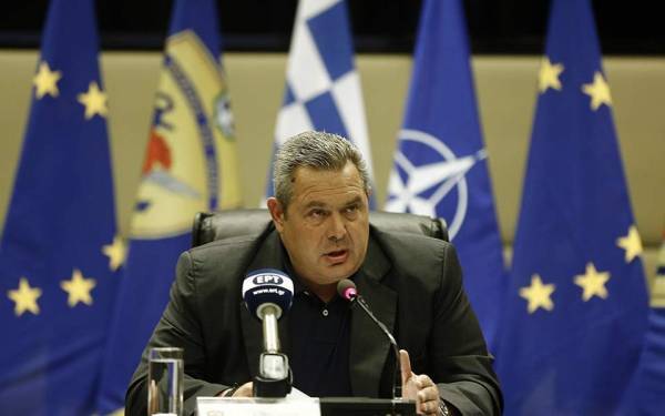 Ο Καμμένος προσκάλεσε στην Αθήνα τον Τούρκο ομόλογό του