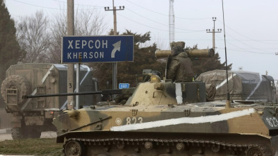 Ρωσική υποχώρηση: Τα στρατεύματα εγκαταλείπουν τη Χερσώνα