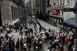 Τεχνολογικό ράλι στη Wall Street- Ισχυρή πτώση για το πετρέλαιο