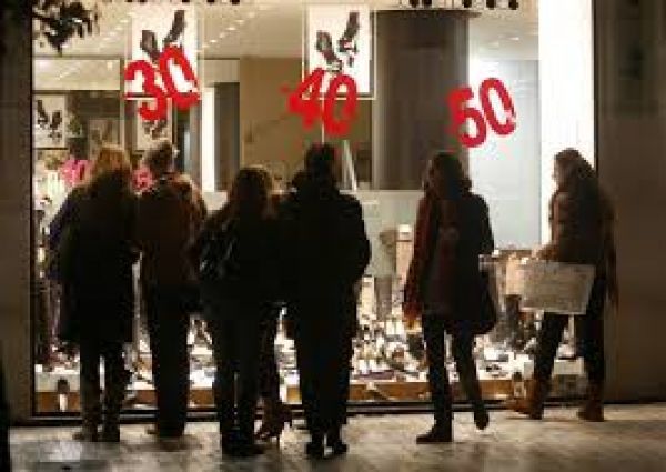 Κατακόρυφη πτώση στα ενοίκια των πιο εμπορικών δρόμων της Αθήνας