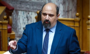 ΠΑΣΟΚ: Ζητά προανακριτική για τον Τριαντόπουλο- «Καρφώνει» και τον Τασούλα