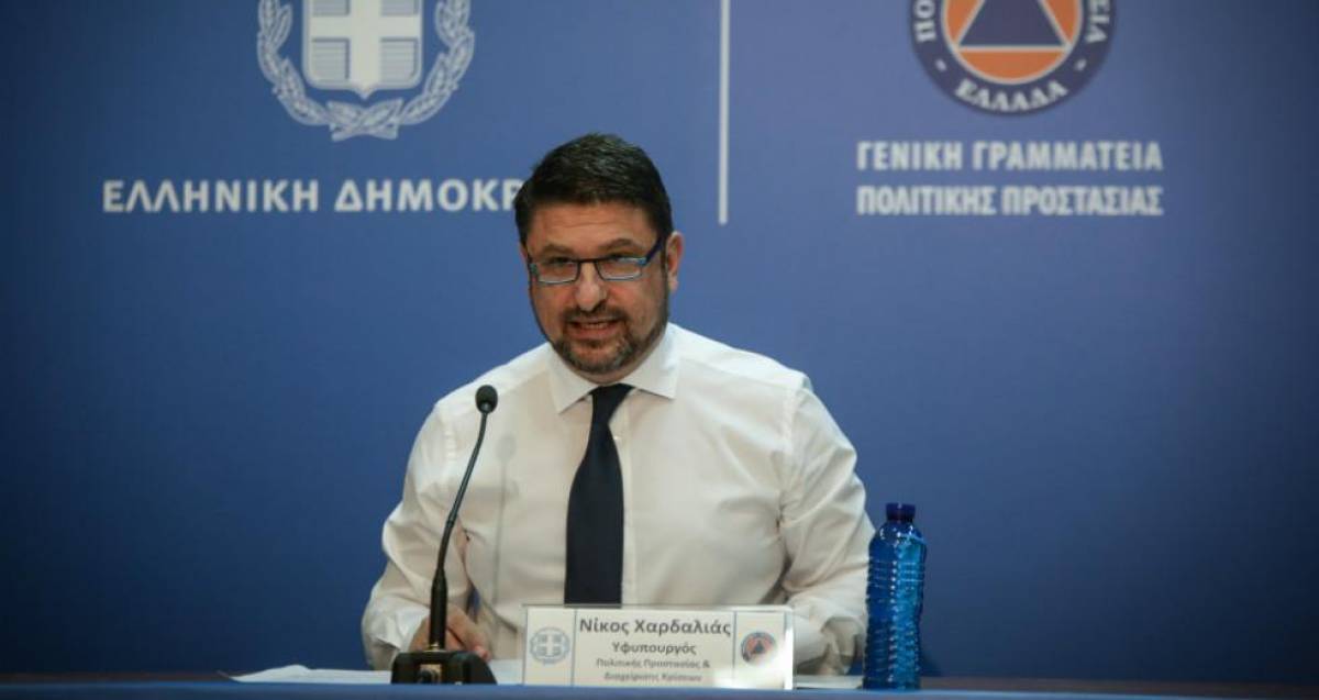 Χαρδαλιάς: Διάσπαρτα μέτωπα σε Κορινθία, Αττική-Πάνω από 40.000 καμένα στρέμματα