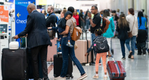Shutdown: Ελλείψεις ελεγκτών εναέριας κυκλοφορίας παραλύουν τα αμερικανικά αεροδρόμια