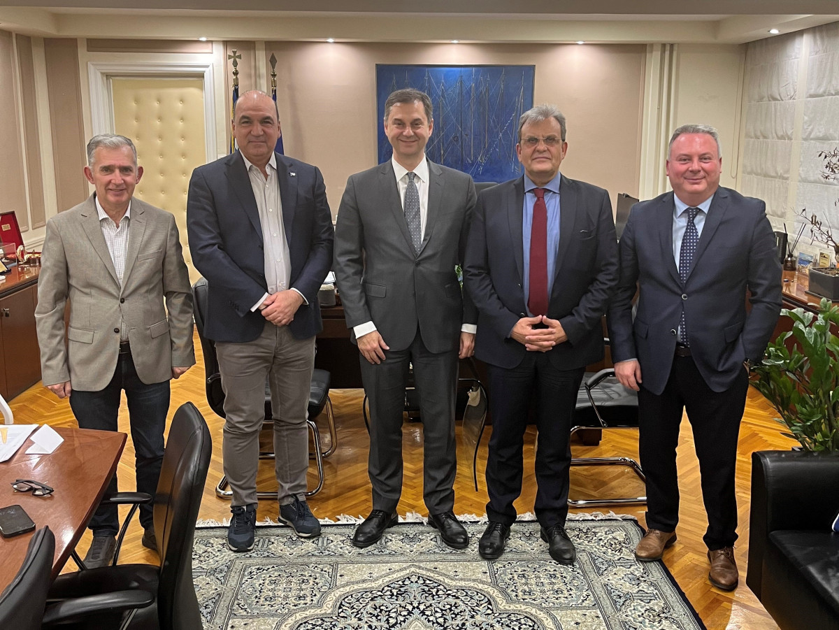 ΚΕΕΕ: Ζητά τρίμηνη παράταση στην εγκατάσταση POS από τον Θεοχάρη