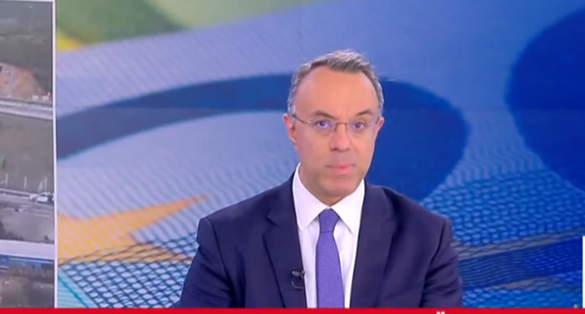 Σταϊκούρας: 550 νέα λεωφορεία σε Αθήνα-Θεσσαλονίκη το 2025