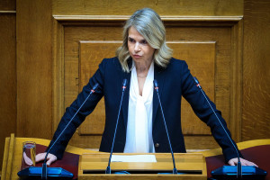 Αποστολάκη προς Πιερρακάκη: Ο Άρειος Πάγος δεν ζήτησε διαβούλευση με τους servicers - Εξέδωσε δεσμευτική απόφαση