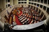 Βουλή-LIVE: Σύμφωνο συμβίωσης, εκφράσεις πεζοδρομίου και ενδοκυβερνητικές τριβές