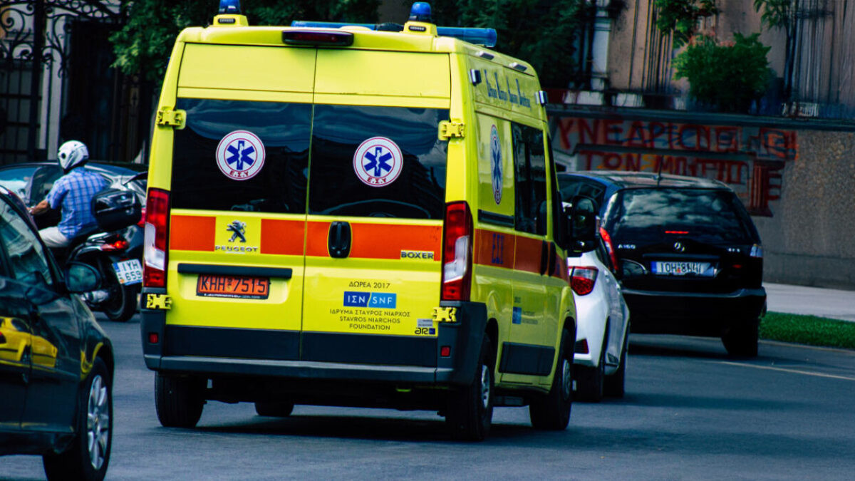 Τραγωδία στον Πειραιά: Νεκρή 24χρονη που έπεσε από μπαλκόνι 7ου ορόφου