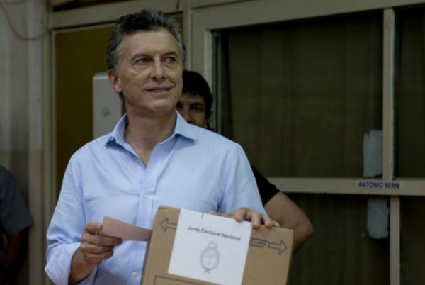 Αργεντινή: Ο νεοεκλεγείς πρόεδρος ζητά παραίτηση τραπεζιτών