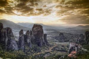 Έπεσαν βράχοι στα Μετέωρα μετά το σεισμό στην Ελασσόνα