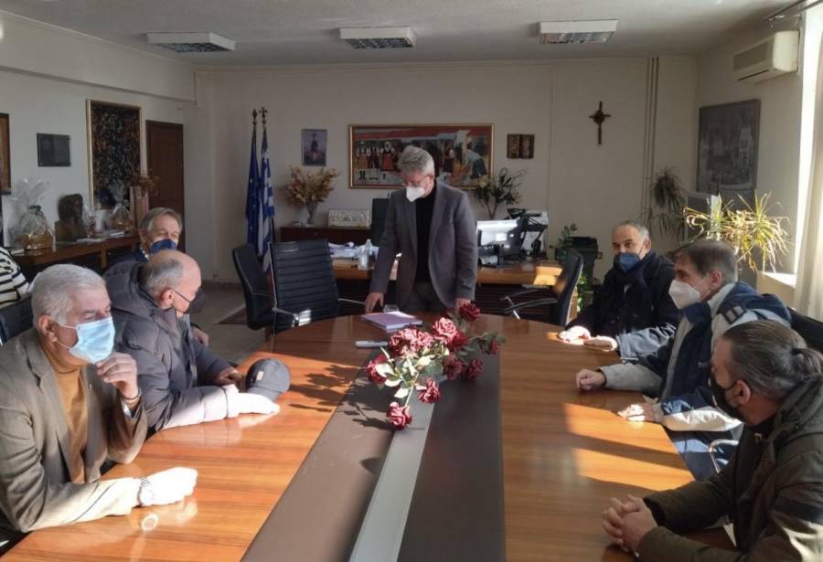 Κλιμάκιο του ΠΑΣΟΚ - ΚΙΝΑΛ στη σεισμόπληκτη Φλώρινα