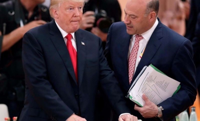 ΗΠΑ: Εξαιρείται από τη μάχη για τη Fed ο G.Cohn
