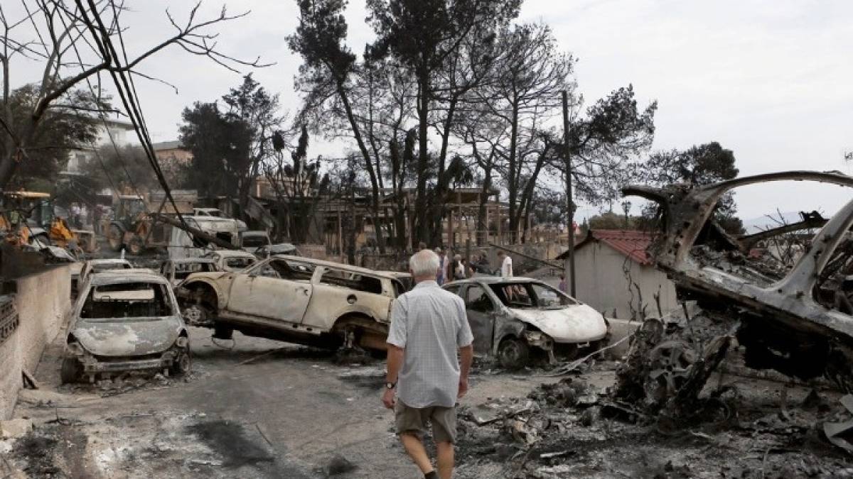 Καπερνάρος:Καθηλωμένα ελικόπτερα στην Ελευσίνα την ώρα που καιγόταν το Μάτι