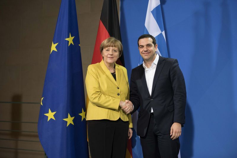 Ο Τσίπρας ανταλλάσσει ολίγον ΦΠΑ με...νέους πρόσφυγες στην Ελλάδα