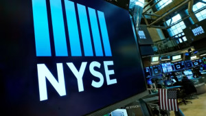 Σαστισμένη η Wall Street μπροστά στη νέα απόφαση της Fed