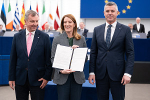«Πράσινο φως» για τον προϋπολογισμό της ΕΕ του 2026: ανταγωνιστικότητα, έρευνα, ασφάλεια