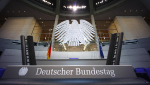 Γερμανία: Η Bundestag αποφασίζει εξοπλιστικά συστήματα άνω των 3 δισ. ευρώ - Συμμετοχή και της ελληνικής Theon
