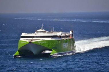 «Hellenic Highspeed»: Ραφήνα-Σαντορίνη σε 5 ώρες και 50 λεπτά
