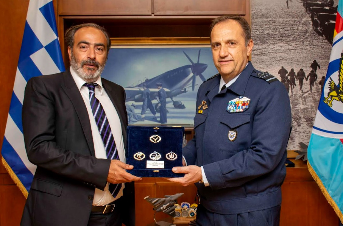 Sky Express: Δίπλα στην πολεμική αεροπορία με ουσιαστικές πρωτοβουλίες