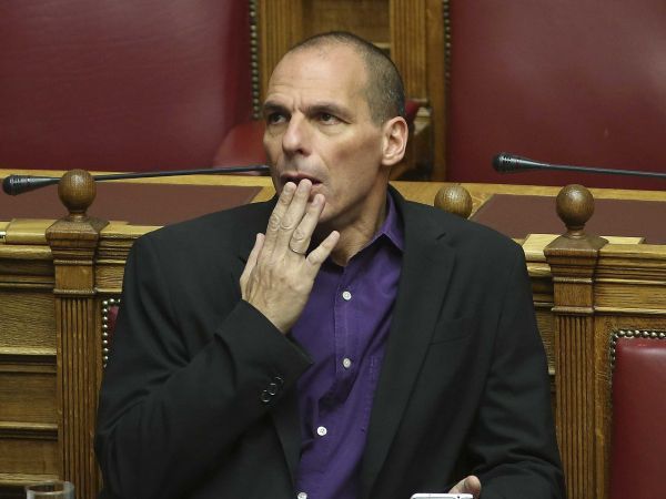 Επική γκάφα του Βαρουφάκη που «πέθανε» τον Χέλμουτ Κολ