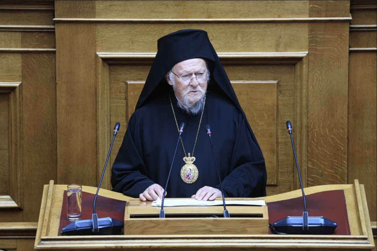 Βουλή: Ιστορική ομιλία του Οικουμενικού Πατριάρχη Βαρθολομαίου – «Η ειρήνη ήταν πάντοτε κατάκτηση»