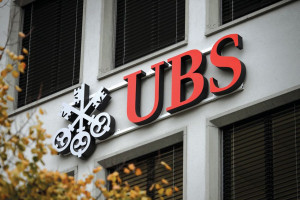 UBS: Γιατί η άνοδος του χρυσού θα είναι περιορισμένη
