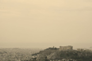 «Ποδαρικό» με 30άρια και αφρικανική σκόνη κάνει ο Απρίλιος
