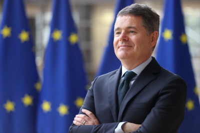 Ντόναχιου (Eurogroup): Η ευρωζώνη είναι πιθανό να γλυτώσει την ύφεση