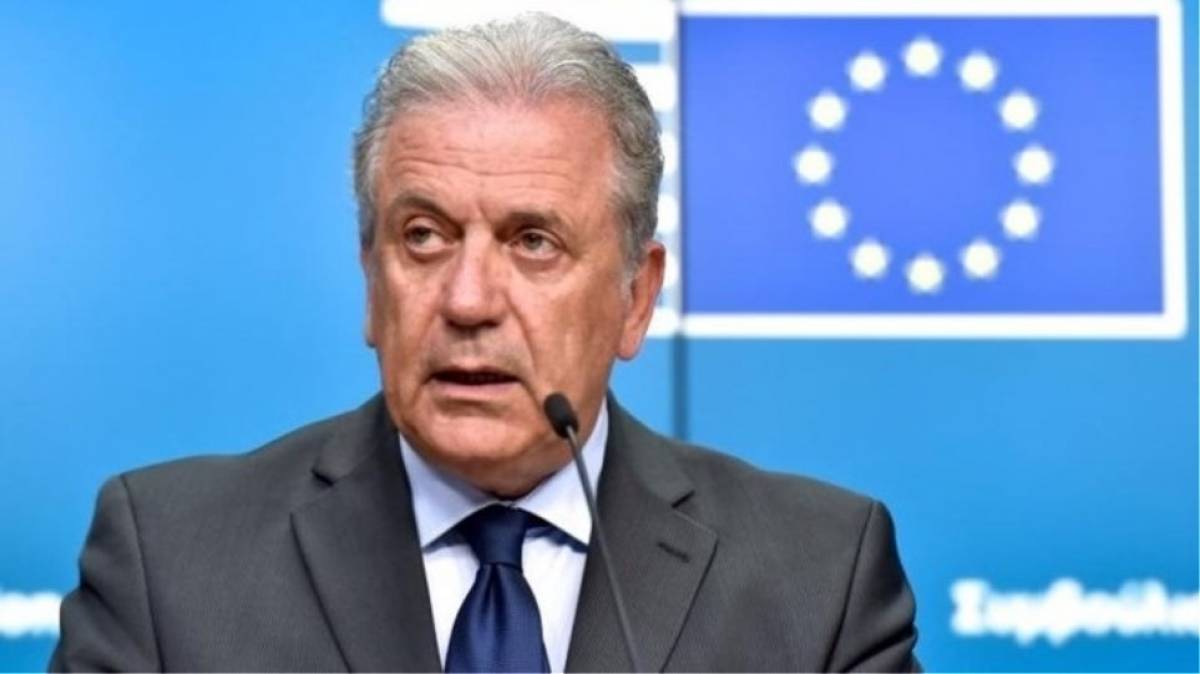 Αίτημα Αβραμόπουλου προς την ΕΕ για επανεγκατάσταση προσφύγων