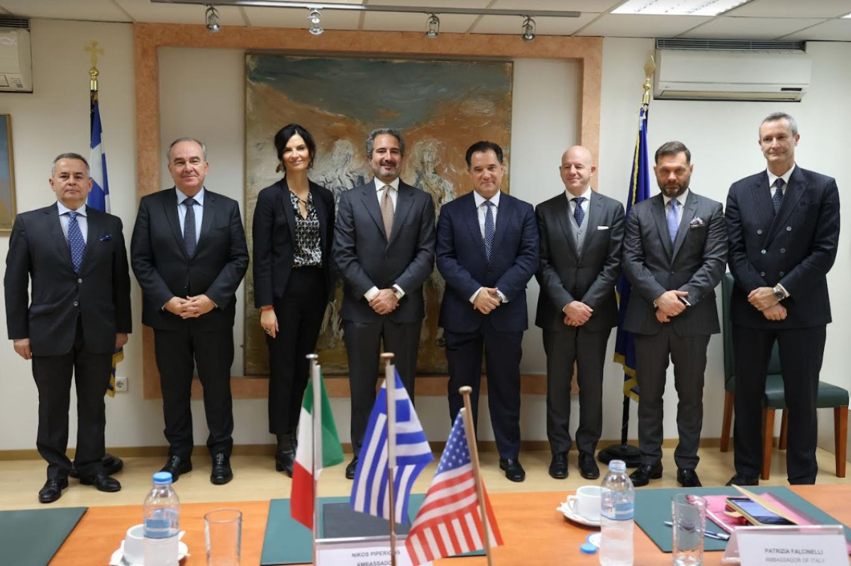Ναυπηγεία Ελευσίνας: Συμφωνία ΟNEX - Fincantieri για κατασκευή κορβετών