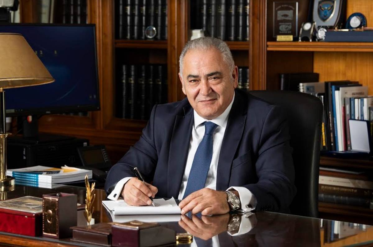 Επίτιμος Διδάκτορας του Πανεπιστημίου Πειραιά αναγορεύεται ο Γιάννης Χατζηθεοδοσίου (ΕΕΑ)