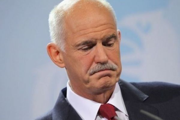 Ο Γιώργος Παπανδρέου στο εδώλιο για τo «λεφτά υπάρχουν»