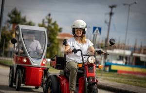 Η νέα εποχή στα Τρίκαλα έχει ηλεκτροκίνητα οχήματα