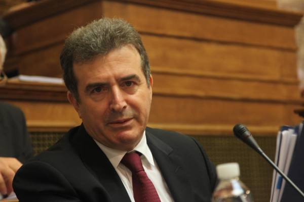 Νομοσχέδιο-πορείες: Καταργείται η φυλάκιση για συμμετοχή σε απαγορευμένη διαδήλωση