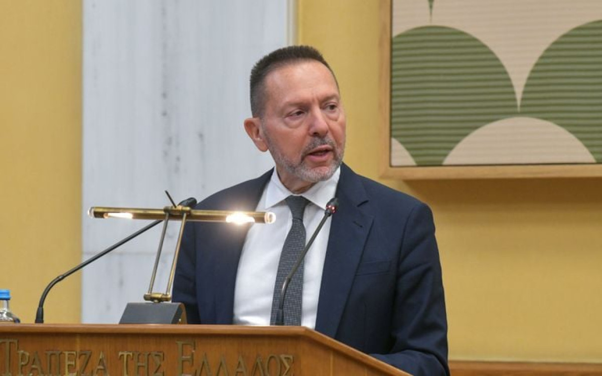 Στουρνάρας: Η κρίση φρενάρει την ανάπτυξη στο 1,9% και φουντώνει τον πληθωρισμό - Τα «αντίδοτα»