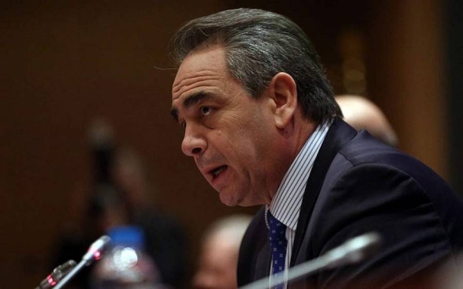 Μίχαλος: Χρήζουν τροποποίησης και άλλα άρθρα του Συντάγματος