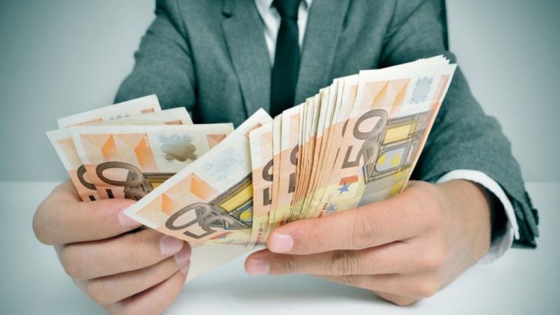 Γραφειοκρατία και φόροι οδηγούν σε απώλειες 1 δισεκ. εσόδων