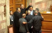 Σάλος στη Βουλή με ύβρεις, αποβολές και ...«Heil Hitler» μέσα στην Ολομέλεια - Δείτε το video