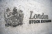 Sell off στην Ευρώπη... Προσπαθεί να περιορίσει τις απώλειες η Wall