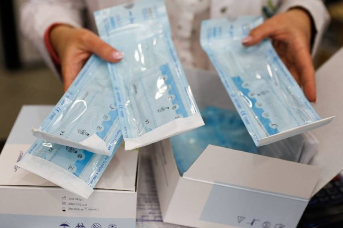 Από Δευτέρα διανομή δωρεάν self test σε μαθητές και εκπαιδευτικούς