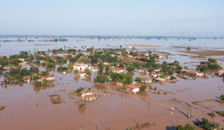 Πλημμύρες: Στα 400 εκατ. η άμεση «ένεση» της ΕΕ