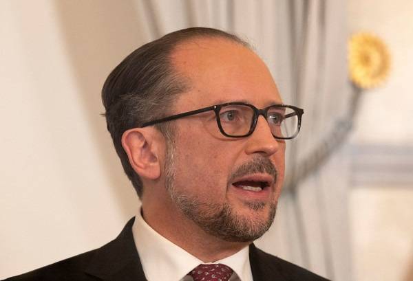 Αυστρία: Έτοιμος να παραιτηθεί από καγκελάριος ο Σάλενμπεργκ