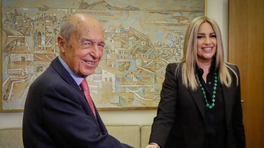 Το αίνιγμα Σημίτη εν όψει συνεδρίου του ΠαΣοΚ